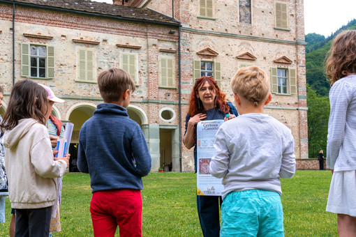 Al Castello di Casotto si dipinge en plein air: laboratorio di acquerello per famiglie e non solo