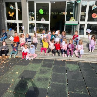 All'asilo Regina Margherita di Saluzzo bandierine e corteo per la Pace