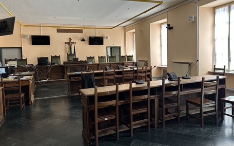 L'aula del tribunale di Cuneo