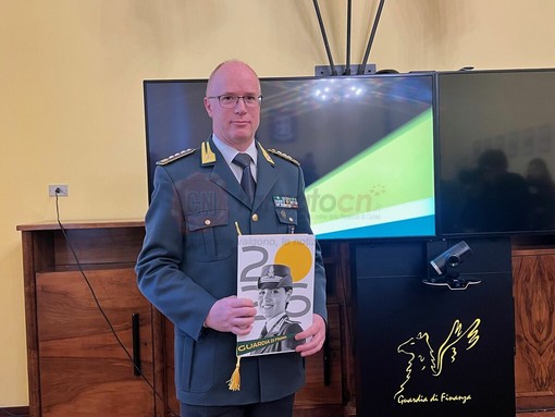 Gli auguri del comandante delle Fiamme Gialle di Cuneo per un 2026 all'insegna della legalità Gli auguri del comandante delle Fiamme Gialle di Cuneo per un 2026 all'insegna della legalità