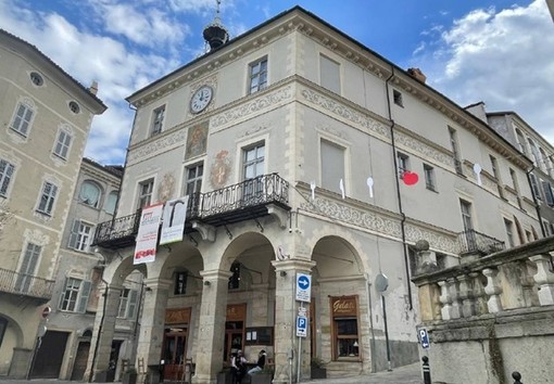 "Quale sorte per l'Antico Palazzo di Città a Mondovì Piazza?" "Quale sorte per l'Antico Palazzo di Città a Mondovì Piazza?"