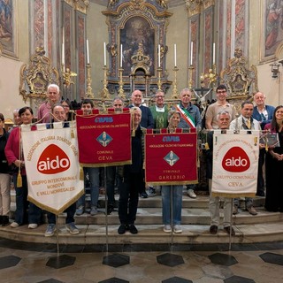 Festa annuale per l'Avis di Garessio, con la consegna dei distintivi ai donatori Festa annuale per l'Avis di Garessio, con la consegna dei distintivi ai donatori