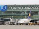 Tragedia di Caselle, l’aeroporto chiuso fino a mezzanotte di domenica: cancellati i voli da e per Torino