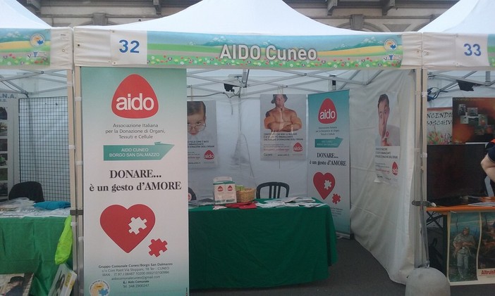 Aido Cuneo sul palco dell’anfiteatro di Bene Vagienna per le “Ferie di Augusto”