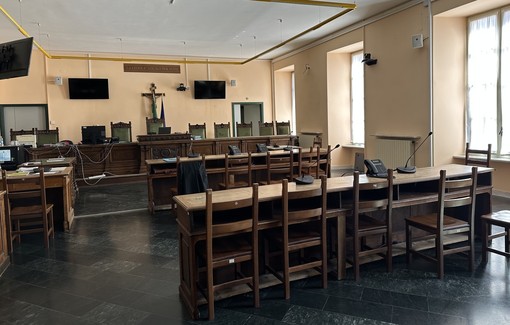 L'aula del tribunale di Cuneo