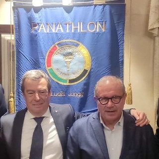 Bra celebra l’eccellenza sportiva: Enrico Cosmai premiato dal Panathlon Club