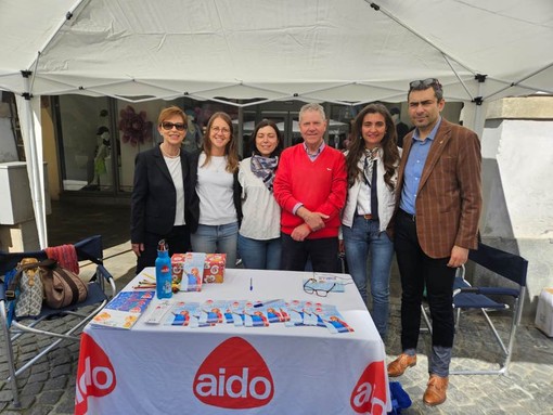 Aido in piazza a Savigliano per sensibilizzare sull'importanza della donazione di organi e tessuti