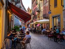 Alcol e minori nel centro di Alba: controlli in corso e linea dura sui locali Alcol e minori nel centro di Alba: controlli in corso e linea dura sui locali