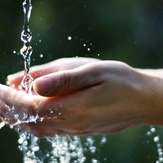 Acqua pubblica, concessioni e canoni: se ne parlerà lunedì 21 settembre a Cuneo Acqua pubblica, concessioni e canoni: se ne parlerà lunedì 21 settembre a Cuneo