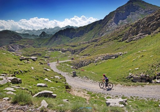 Chiude l’Alta Via del Sale, turisti disorientati tra due province
