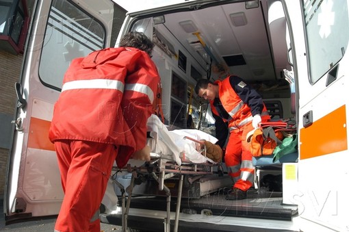 Scontro violento tra auto e moto sulla Torino-Caselle, morto un uomo Scontro violento tra auto e moto sulla Torino-Caselle, morto un uomo