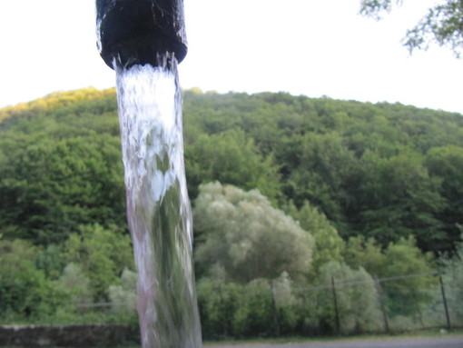 Vernante senza acqua giovedì 15 ottobre per lavori urgenti sulla condotta Vernante senza acqua giovedì 15 ottobre per lavori urgenti sulla condotta