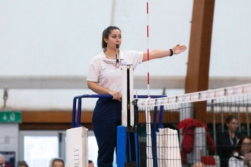 VOLLEY / Ai nastri di partenza il nuovo corso per diventare arbitri F.I.P.A.V. del comitato territoriale Cuneo Asti VOLLEY / Ai nastri di partenza il nuovo corso per diventare arbitri F.I.P.A.V. del comitato territoriale Cuneo Asti