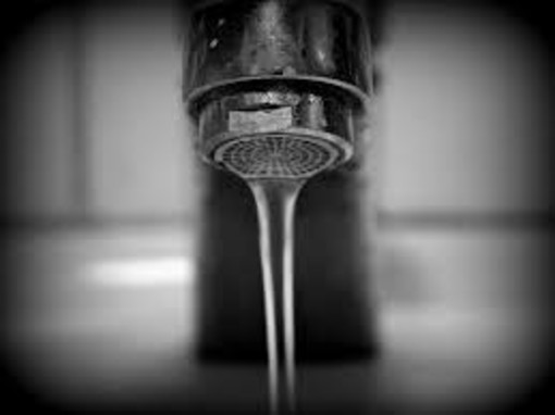 &quot;Acqua pubblica in Provincia: il rubinetto cigola ma pian piano si apre!&quot;