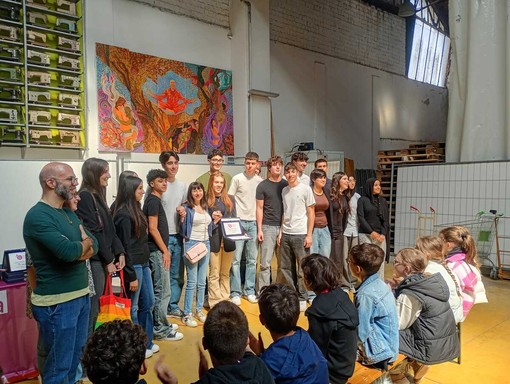 “Oltre la maschera”: l'Arimondi-Eula di Racconigi premiato per un video contro i pregiudizi “Oltre la maschera”: l'Arimondi-Eula di Racconigi premiato per un video contro i pregiudizi