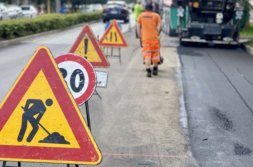 A Saluzzo chiude per lavori via della Circonvallazione, il Comune: "Disagi necessari. Usate strade alternative" A Saluzzo chiude per lavori via della Circonvallazione, il Comune: "Disagi necessari. Usate strade alternative"