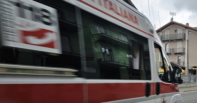 Tre auto coinvolte in uno scontro lungo la Statale 28 in località Ponti di Nava a Ormea Tre auto coinvolte in uno scontro lungo la Statale 28 in località Ponti di Nava a Ormea