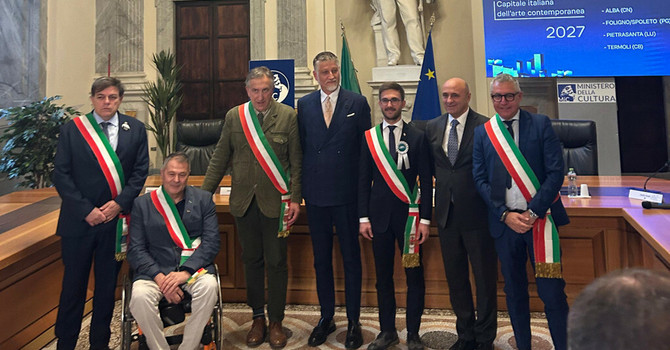 Il momento della proclamazione di Alba capitale dell'arte contemporanea 2027 Il momento della proclamazione di Alba capitale dell'arte contemporanea 2027