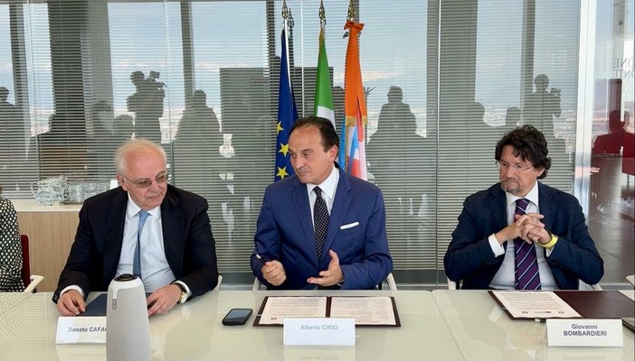 Accordo Regione, Prefettura e Procura per il sostegno ai testimoni di giustizia Accordo Regione, Prefettura e Procura per il sostegno ai testimoni di giustizia