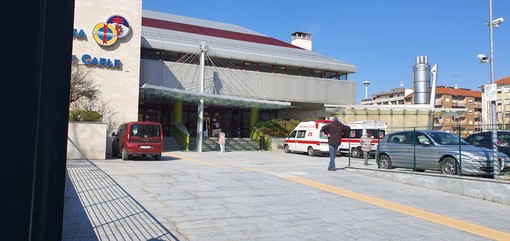 Anche l'Aned fa una donazione all'ospedale Santa Croce e Carle di Cuneo
