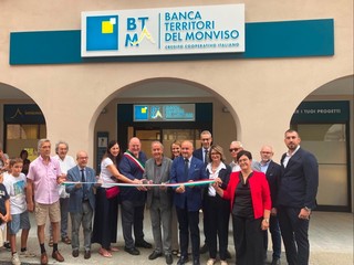 Inaugurata la rinnovata filiale di Osasio