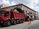 A Cuneo l'arrivo di una tappa del Giro d'Italia: si riasfalta il centro per la volata dei ciclisti [FOTO]