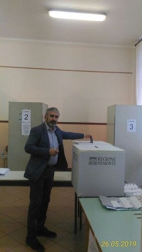 Anche Vincenzo Bezzone candidato sindaco nel comune di Ceva ha votat