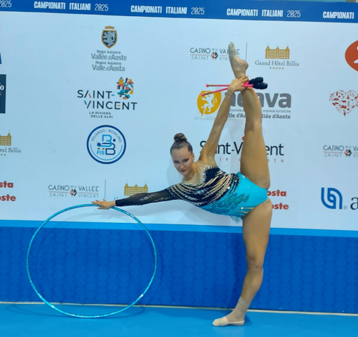 Beatrice Mandrile conquista l'oro a Châtillon: trionfo per la Cuneoginnastica Beatrice Mandrile conquista l'oro a Châtillon: trionfo per la Cuneoginnastica