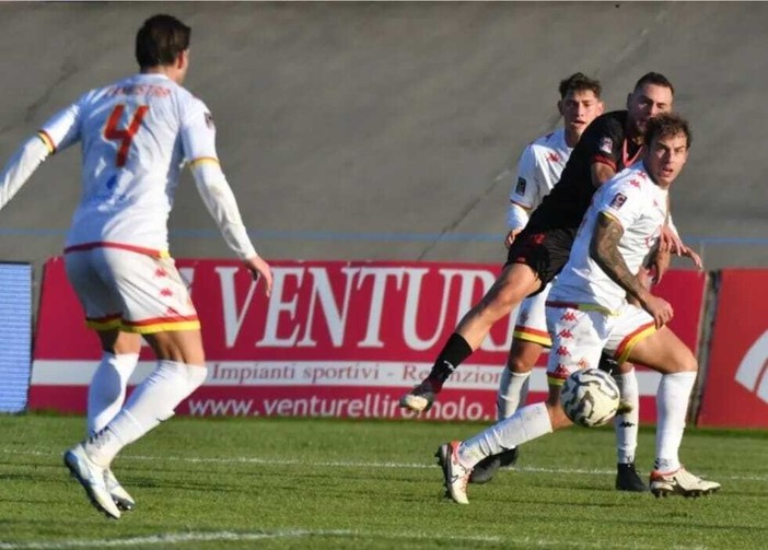 Bra in azione contro il Forlì (ph forlì fc, profilo ig a c bra)