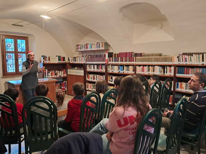 Letture animate per un Natale speciale alla biblioteca di Montaldo Mondovì