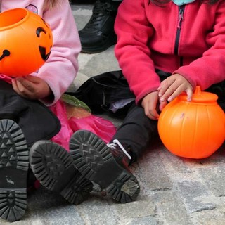 Tra lanterne, racconti e tradizioni torna in Valle Maira la “Valle Stregata”