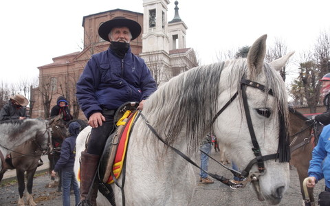 Bra, nel nome di sant’Antonio Abate si rinnova la benedizione degli animali