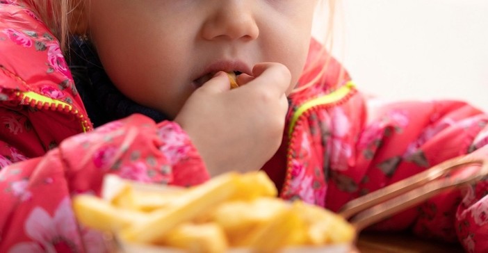 “L’equilibrio a tavola”: a Savigliano una serata su giovani e alimentazione “L’equilibrio a tavola”: a Savigliano una serata su giovani e alimentazione