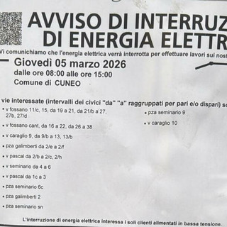 Cuneo, resta per ore senza elettricità con due bambine piccole: "Nessun avviso per la nostra via"