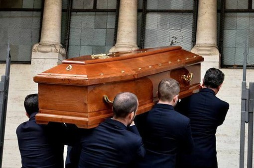 Il Comune di Cuneo rinnova il servizio funebre per indigenti per i prossimi sei anni Il Comune di Cuneo rinnova il servizio funebre per indigenti per i prossimi sei anni