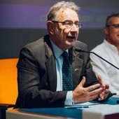 E ci siamo giocati anche La Stampa E ci siamo giocati anche La Stampa