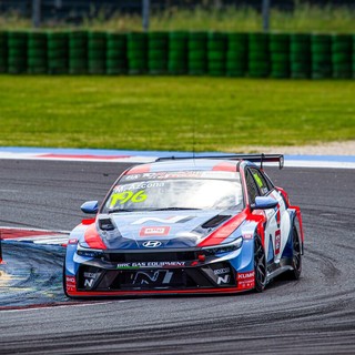MOTORI / BRC Hyundai N Squadra Corse a Valencia per difendere la leadership del TCR World Tour 2026 MOTORI / BRC Hyundai N Squadra Corse a Valencia per difendere la leadership del TCR World Tour 2026