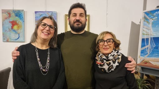 Bra, l’associazione Albedo invita alla serata “Scarpe (s)comode, l’arte del riuso”