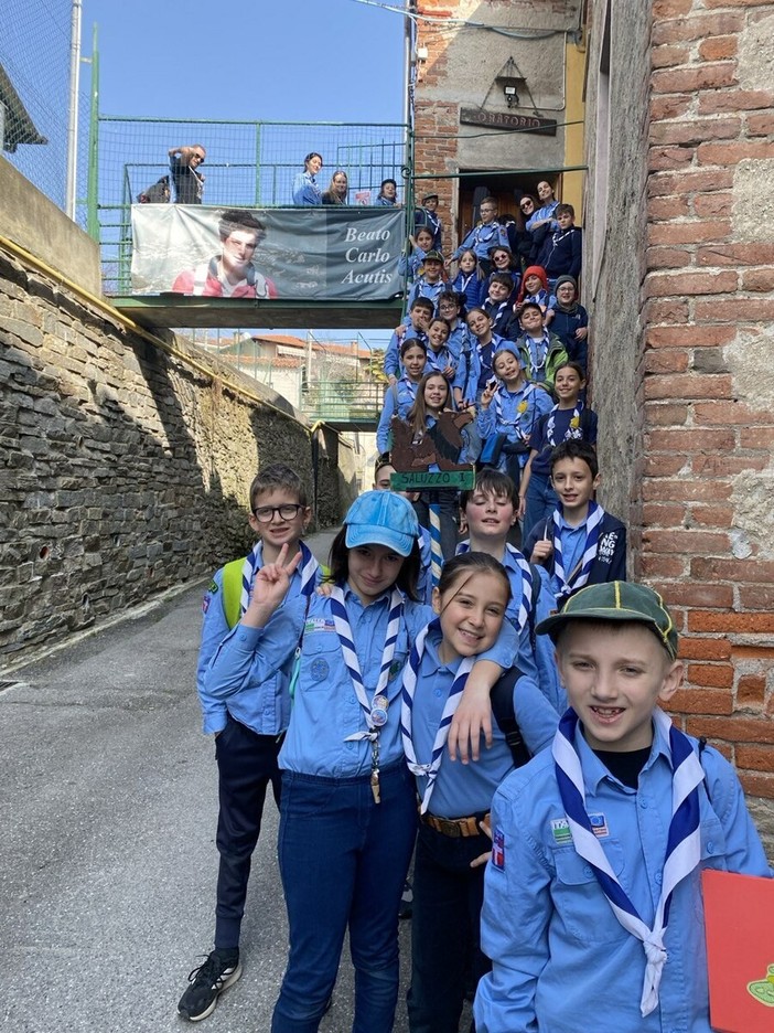 Lupette e lupetti Boyscout Agesci Saluzzo 1 in “caccia” a Villanovetta