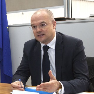 Cuneo, il senatore Enrico Borghi (Italia Viva) presenta il libro “Sotto Attacco”