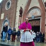 Monsignor Bernardino Giordano bloccato in Terra Santa con la delegazione toscana