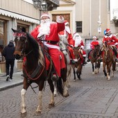 A Bra Babbo Natale va a cavallo con la Scuderia del Bandito