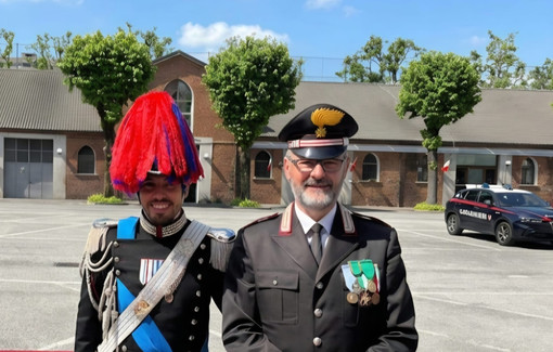Da sinistra il capitano Giuseppe Santoro e il luogotenente carica speciale Claudio Grosso