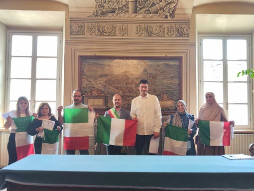 Ceva accoglie otto nuovi cittadini italiani