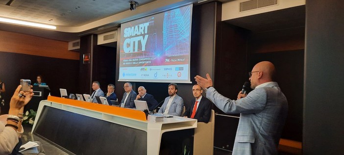 “Costruire una smart city fruibile dall'utente finale” [VIDEO]