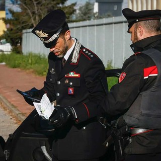 Nel Fossanese ritirate due patenti, sequestrate piccole quantità di stupefacenti e un allontanamento