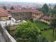 Saluzzo, la casa famiglia delle suore Carmelitane vista dal giardino di piazza Castello