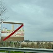 Fuori legge i pannelli turistici sull’autostrada Torino-Savona, sanzionata Autofiori Fuori legge i pannelli turistici sull’autostrada Torino-Savona, sanzionata Autofiori