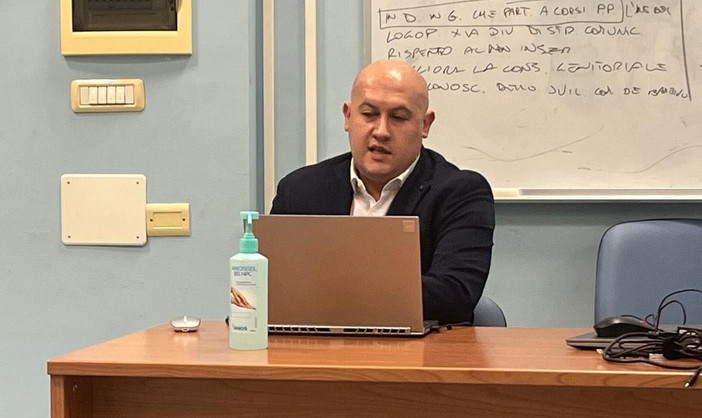 Mondovì: Master di I livello in ecografia neonatale e pediatrica per il dottor Ceratto Mondovì: Master di I livello in ecografia neonatale e pediatrica per il dottor Ceratto