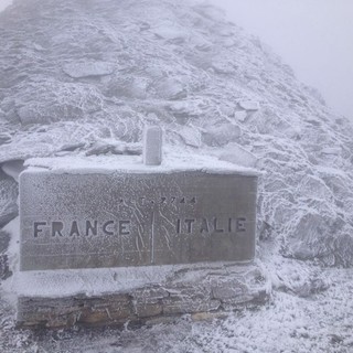 Neve al Colle dell'Agnello, chiusa la strada provinciale 251